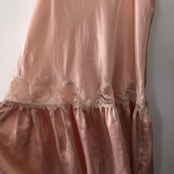 Vintage | Ballet Pink Silk & Lace Slip - Picture 14 of 15